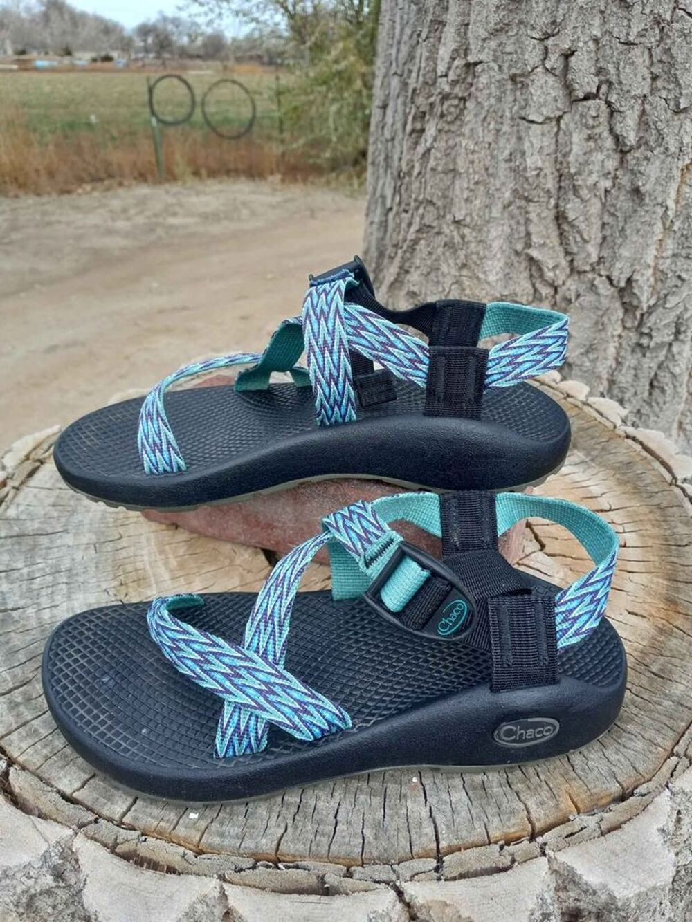 CHACO Women's 6 Sandals